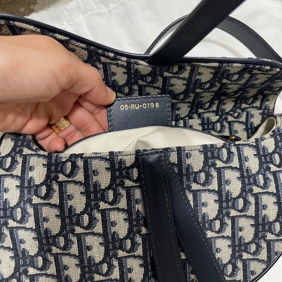 💙🤍Iconic Dior saddle bag-Regular size. - Picture 3 of 13